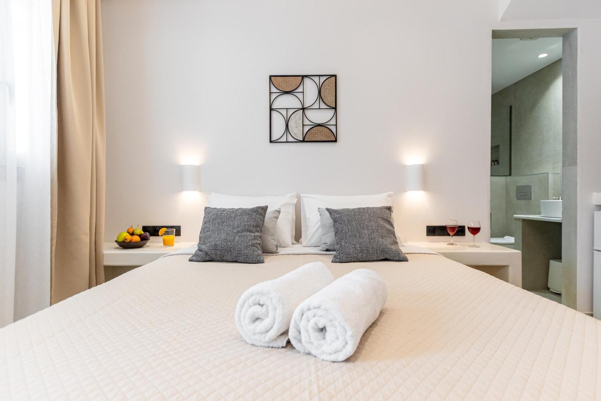 Adama'S Suites Naxos City Cameră foto