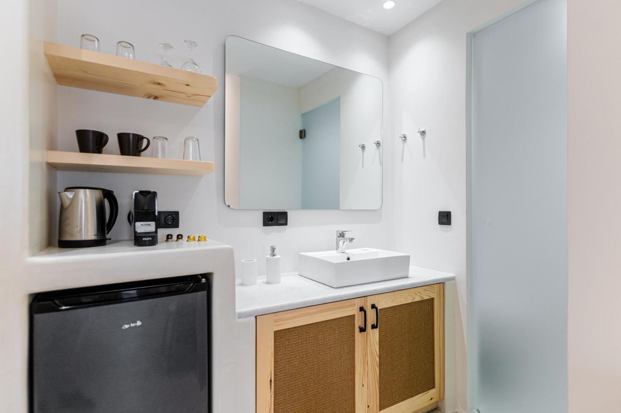 Adama'S Suites Naxos City Cameră foto